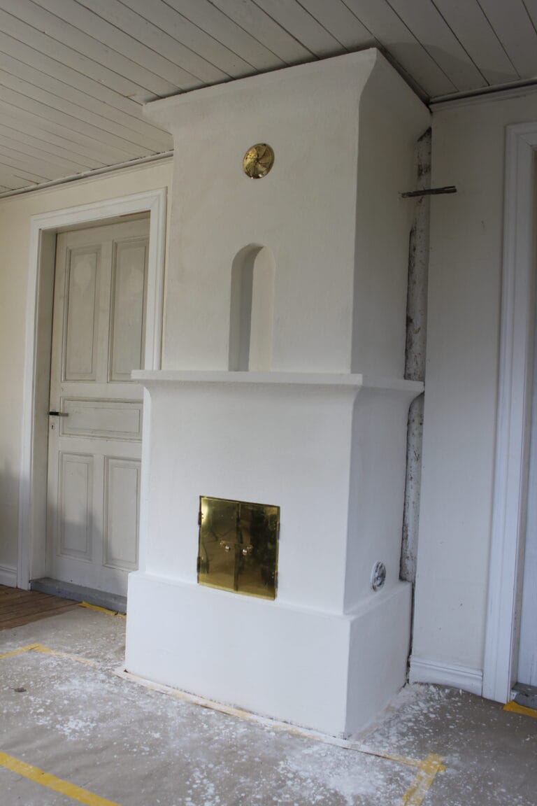 Rörspis nyligen uppmurad, målad och snart redo för många års användning.